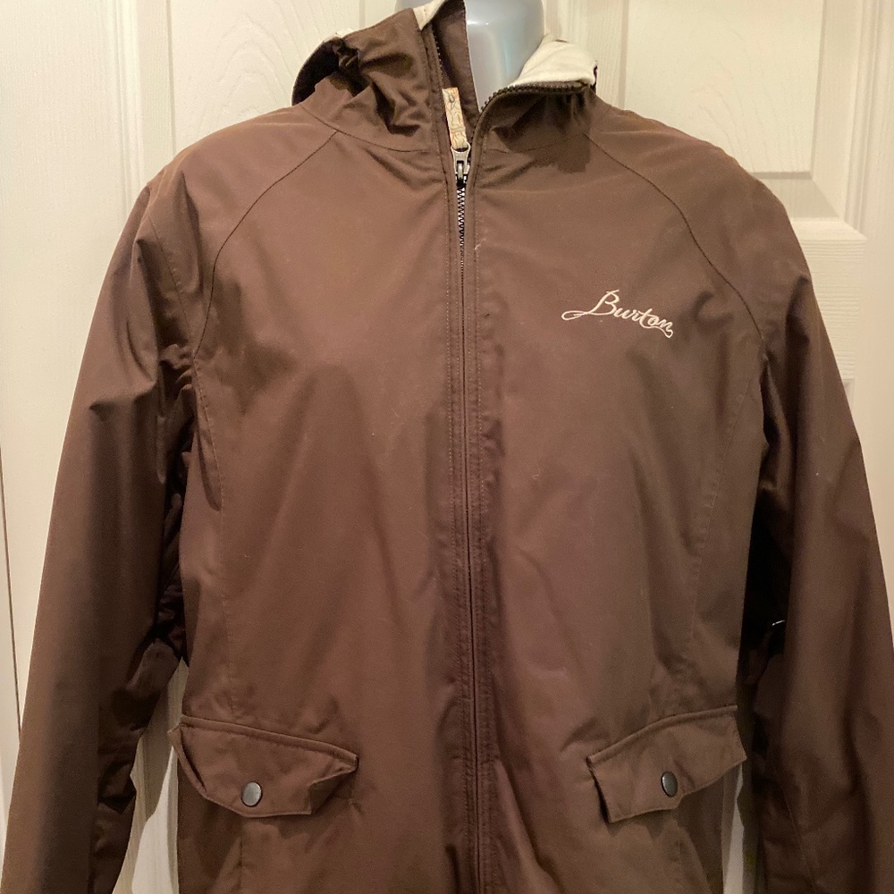 Large Women’s Burton snowboarding jacket